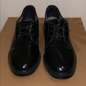 CAPPS Black Shiny Air-Lite Oxford